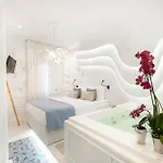 Kyma & Helios Deluxe With Hot Tub At Amazeu Naxos Lejlighed Naxos City