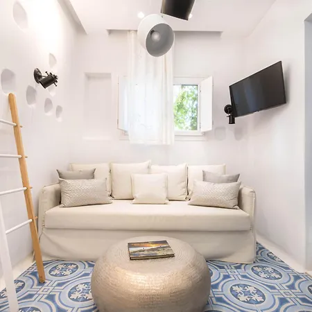 아파트 Kyma & Helios Deluxe With Hot Tub At Amazeu Naxos