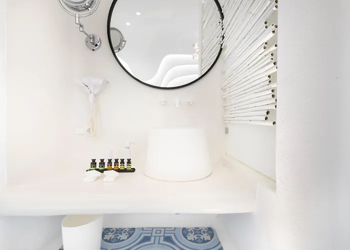 Kyma & Helios Deluxe With Hot Tub At Amazeu Naxos