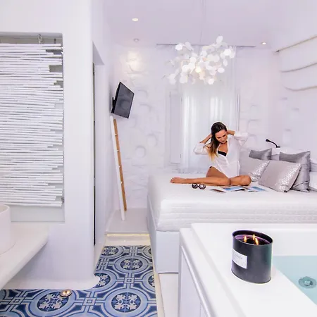 شقة Kyma & Helios Deluxe With Hot Tub At Amazeu Naxos Naxos City