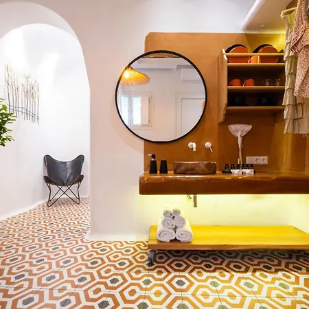 شقة Kyma & Helios Deluxe With Hot Tub At Amazeu Naxos *