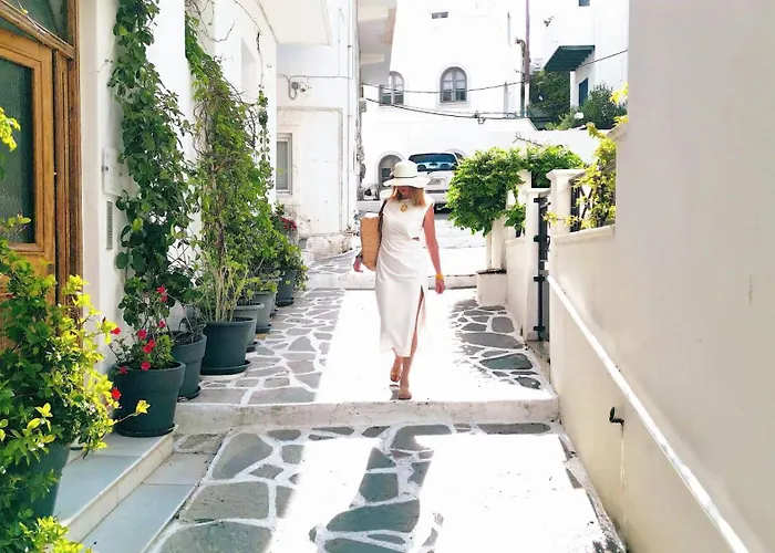 Kyma & Helios Deluxe With Hot Tub At Amazeu Naxos Apartamento Naxos City